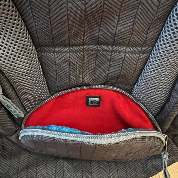 OGIO Carbon Padded laptop backpack - Picture 6 of 11